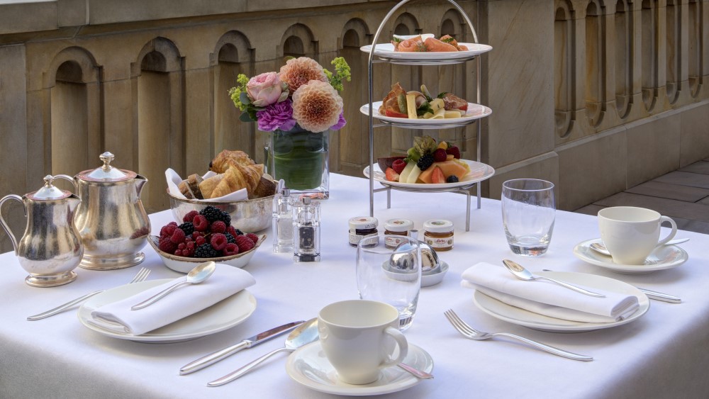 Breakfast for two