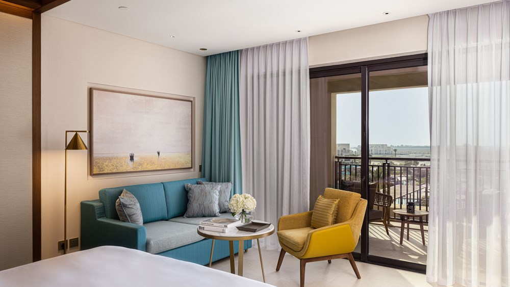 1-Night stay with breakfast in deluxe room