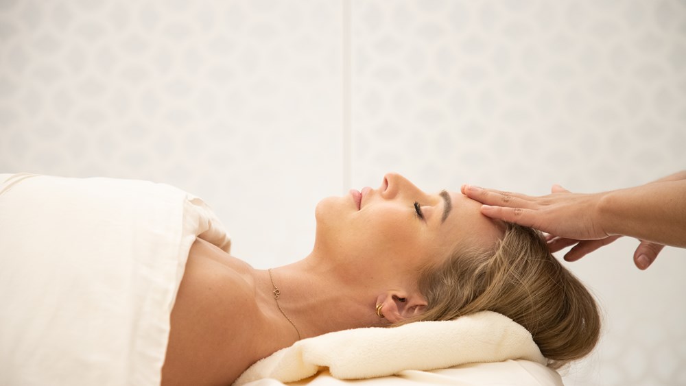 60min massage treatment in Talise Spa
