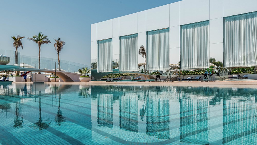 Poolside Pleasures for one with AED 350 F&B Credit - Friday to Sunday