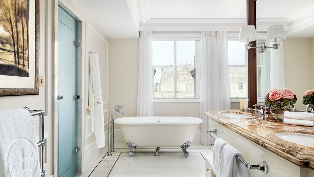 Staycation in Luxury