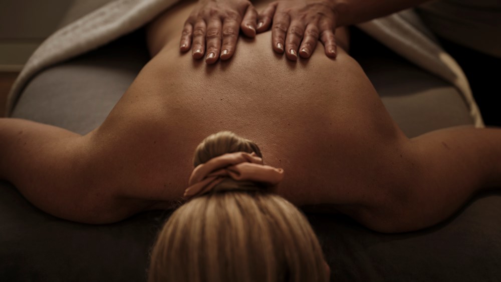 Wellbeing / Deep Tissue Massage 60-Minutes