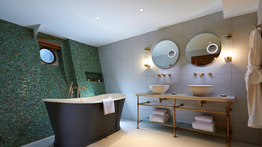 Luxury Duplex Suite