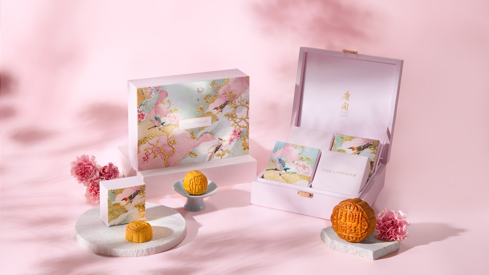 Mini Custard with Egg Yolk Mooncakes (6 pieces)