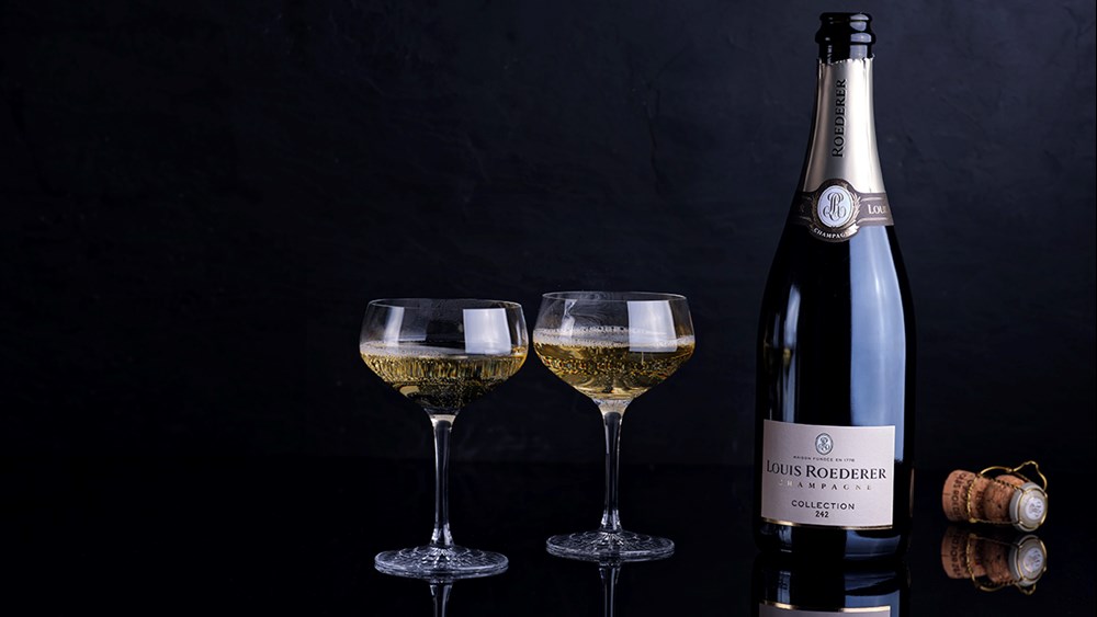 2 Gläser Champagner