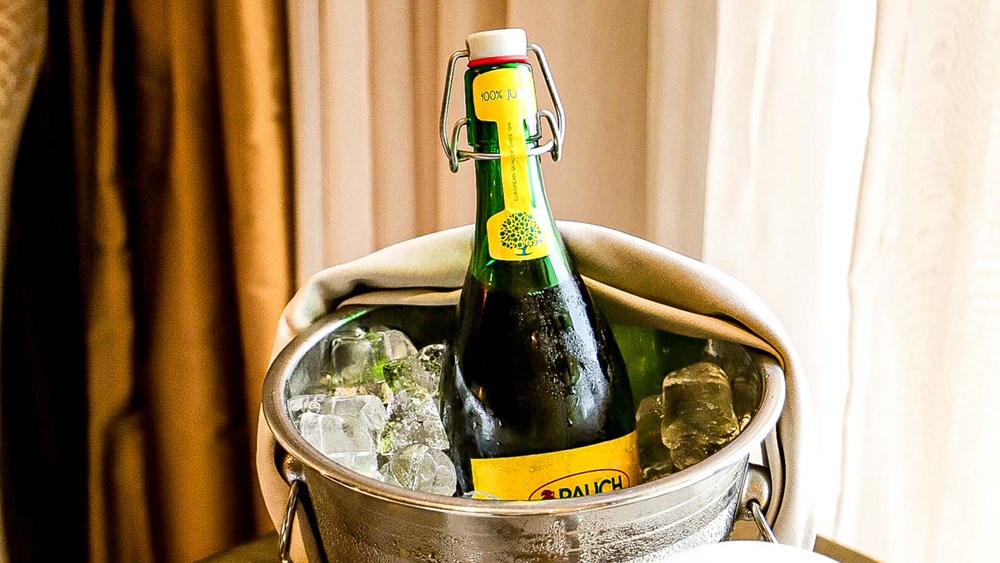 SPARKLING JUICE