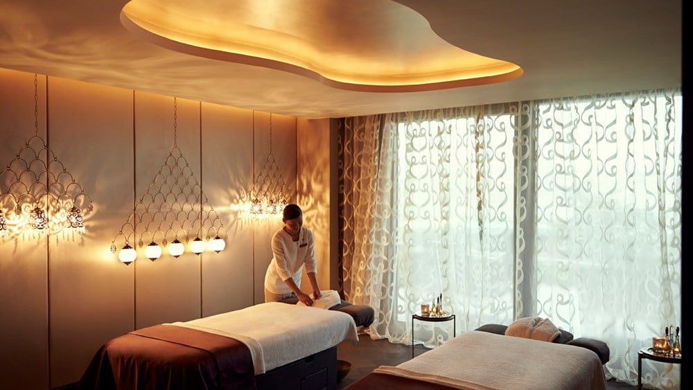 Aromatherapy Massage At Raffles Spa