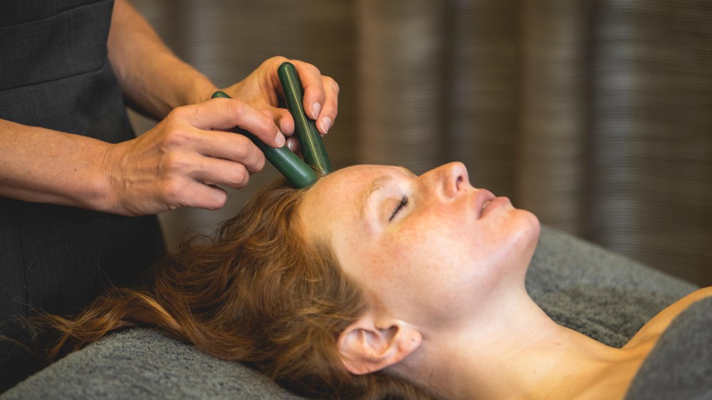 GAIA Jade Facial