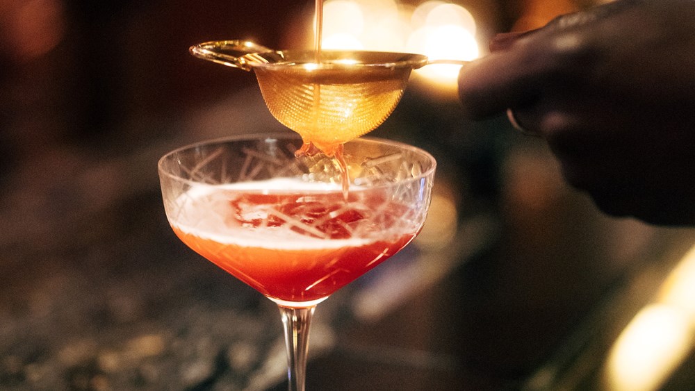 aperitif im hotel vier jahreszeiten