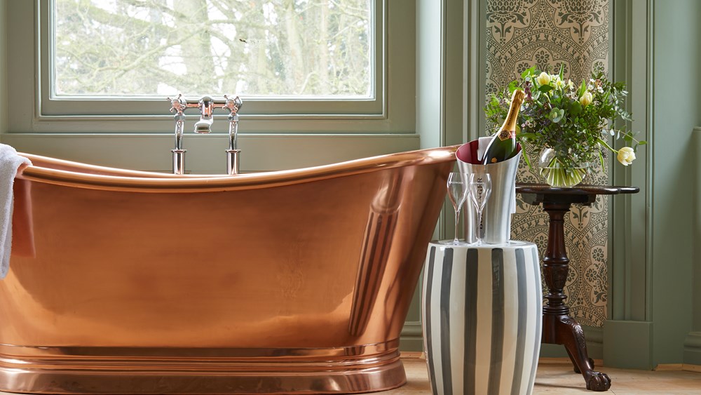 Weekend B&B Stay for Two in Bushby Bacon Suite