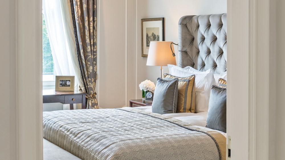junior suite lake view