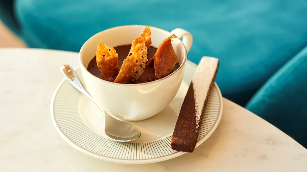 Bubbly Afternoon Tea For Two At Pearl Lounge